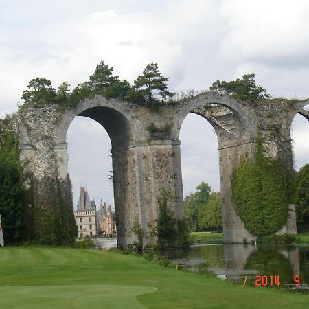 Chambres D'Hotes La Bergerie De L'Aqueduc Houx Esterno foto